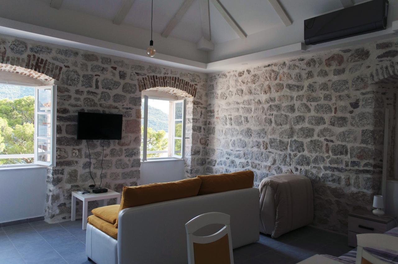 Sunny Port Apartment & Rooms Perast Exterior photo