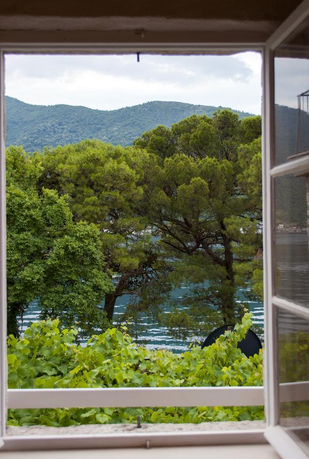 Sunny Port Apartment & Rooms Perast Exterior photo